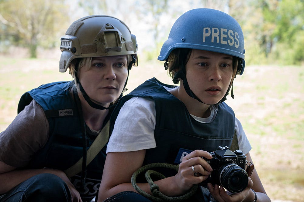 Sem apontar ideologias, Alex Garland discute política e fotojornalismo em “Guerra Civil”